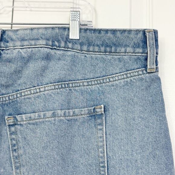 Old Navy Light Wash Blue Denim Distressed Mid-Rise Mini Jean Skirt 20 - Picture 14 of 16